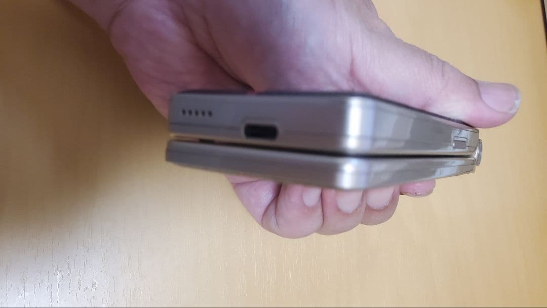 ガラホ Mode1 RETRO II SIMフリー ブラック MD-06P