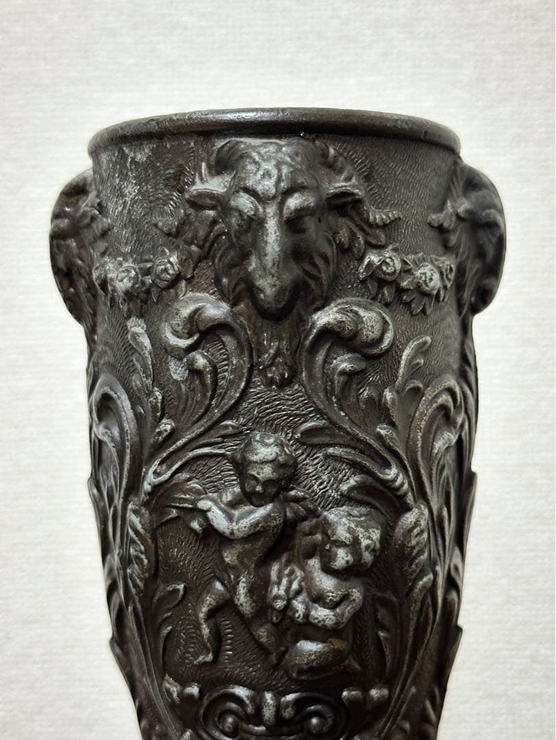 アンティーク　鉄製　花瓶