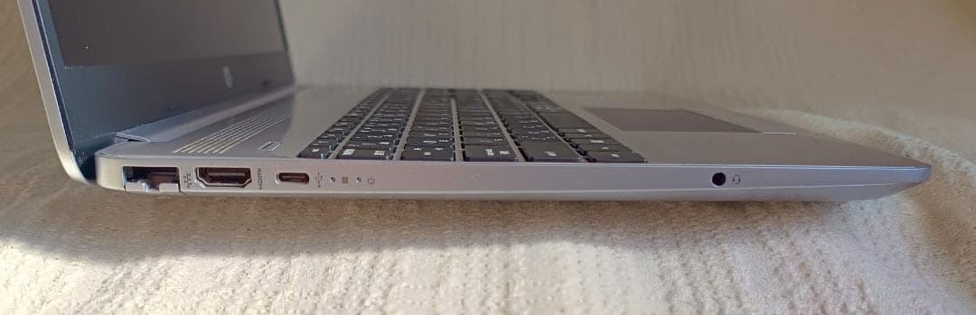 HP 250 G9 Notebook 第12世代corei5搭載