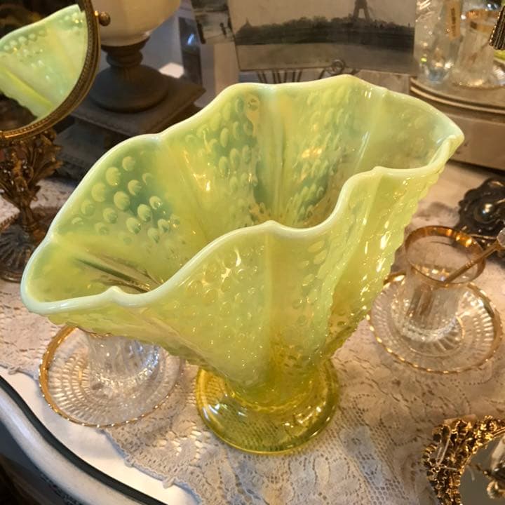 超BIG オールドフェントンFENTON ヴァセリン花瓶アンティークウランガラス