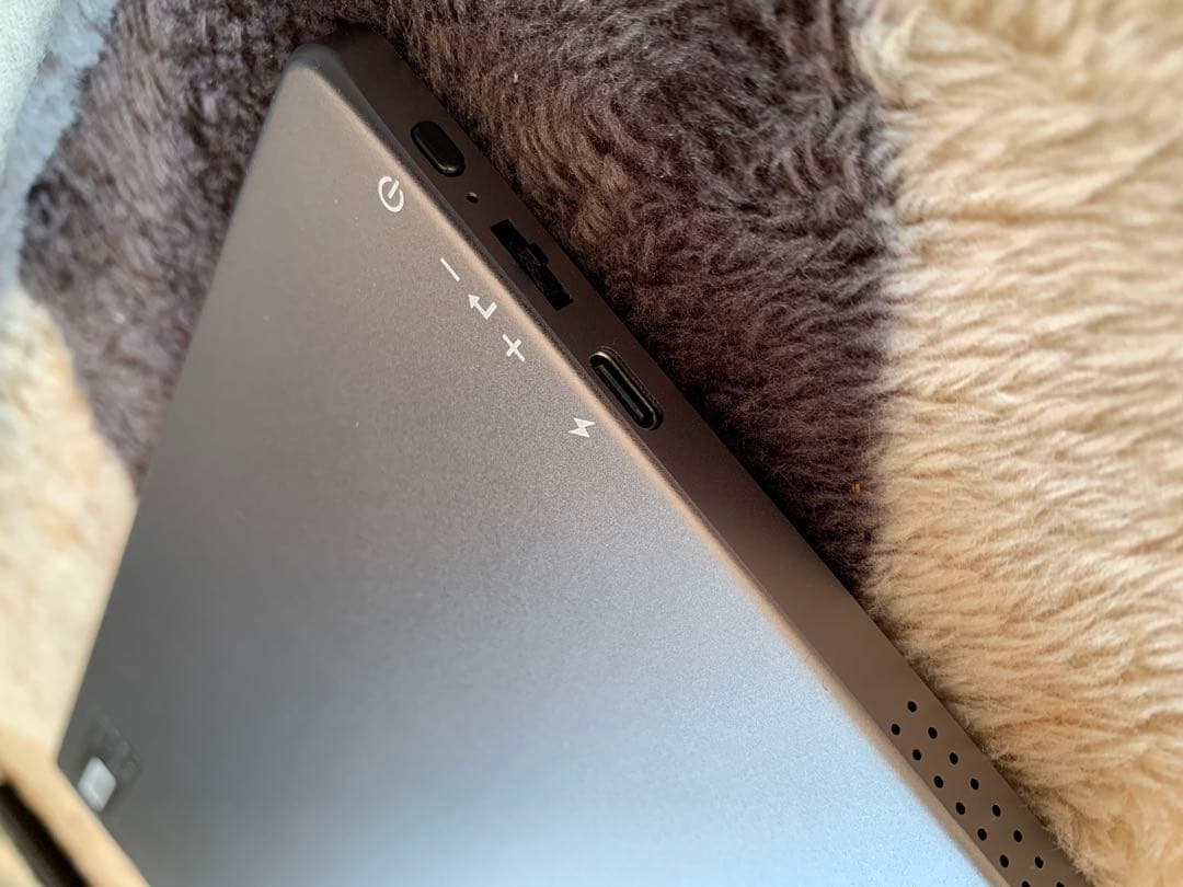 【値下げ】WINTEN モバイルディスプレイ 外付モニター　13.3インチ