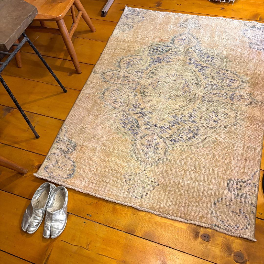 トルコ製ヴィンテージラグ150✖️104ナチュラルベージュラグ