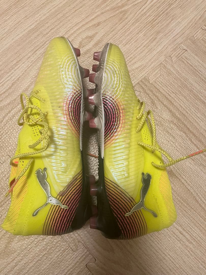 Puma イエロースパイク フューチャーアルティメット　AG人工芝