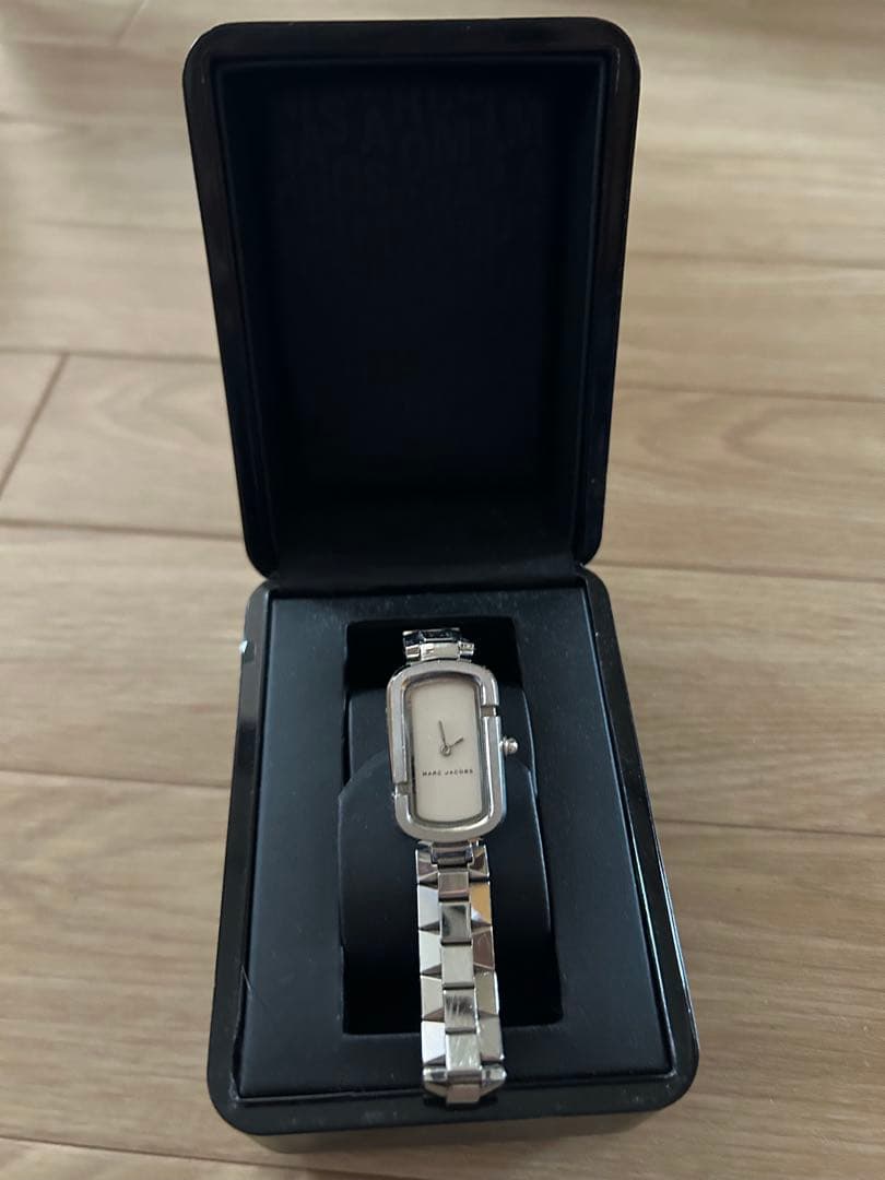 Marc Jacobs レディース 腕時計 シルバー