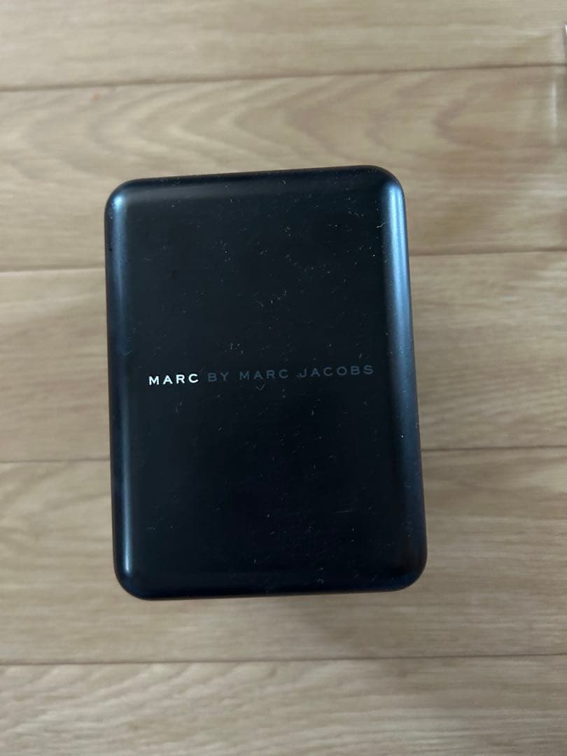 Marc Jacobs レディース 腕時計 シルバー