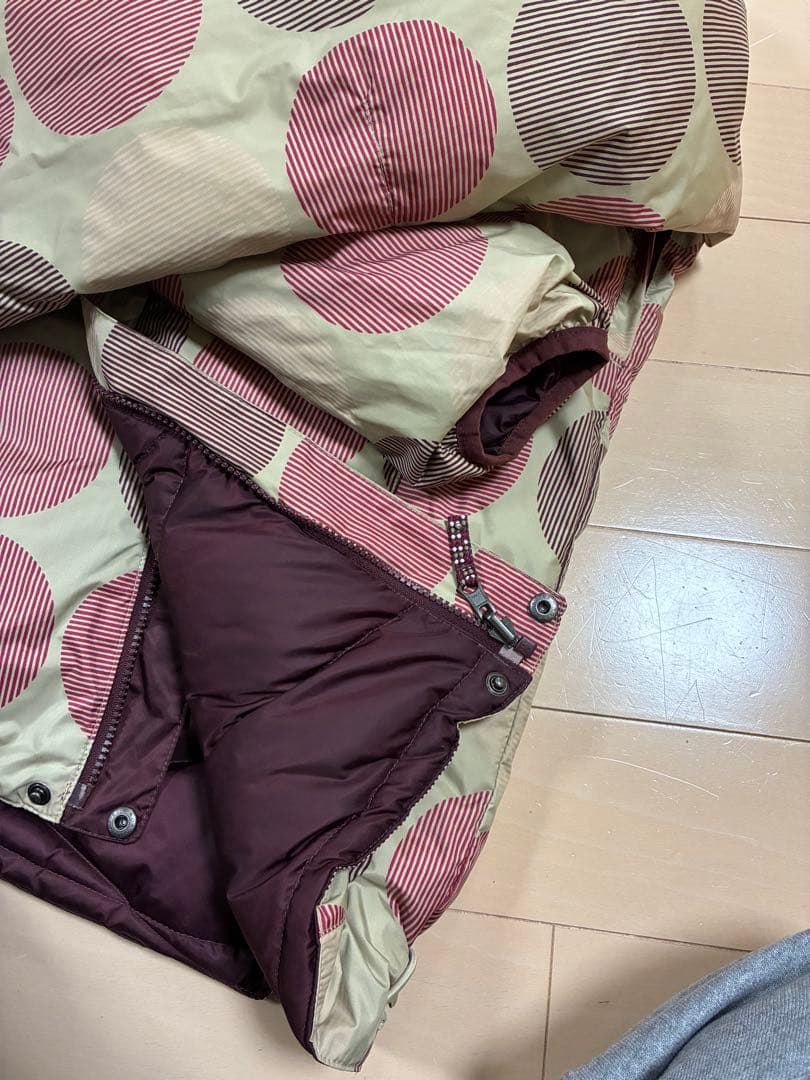 Burton パープル ダウンジャケット