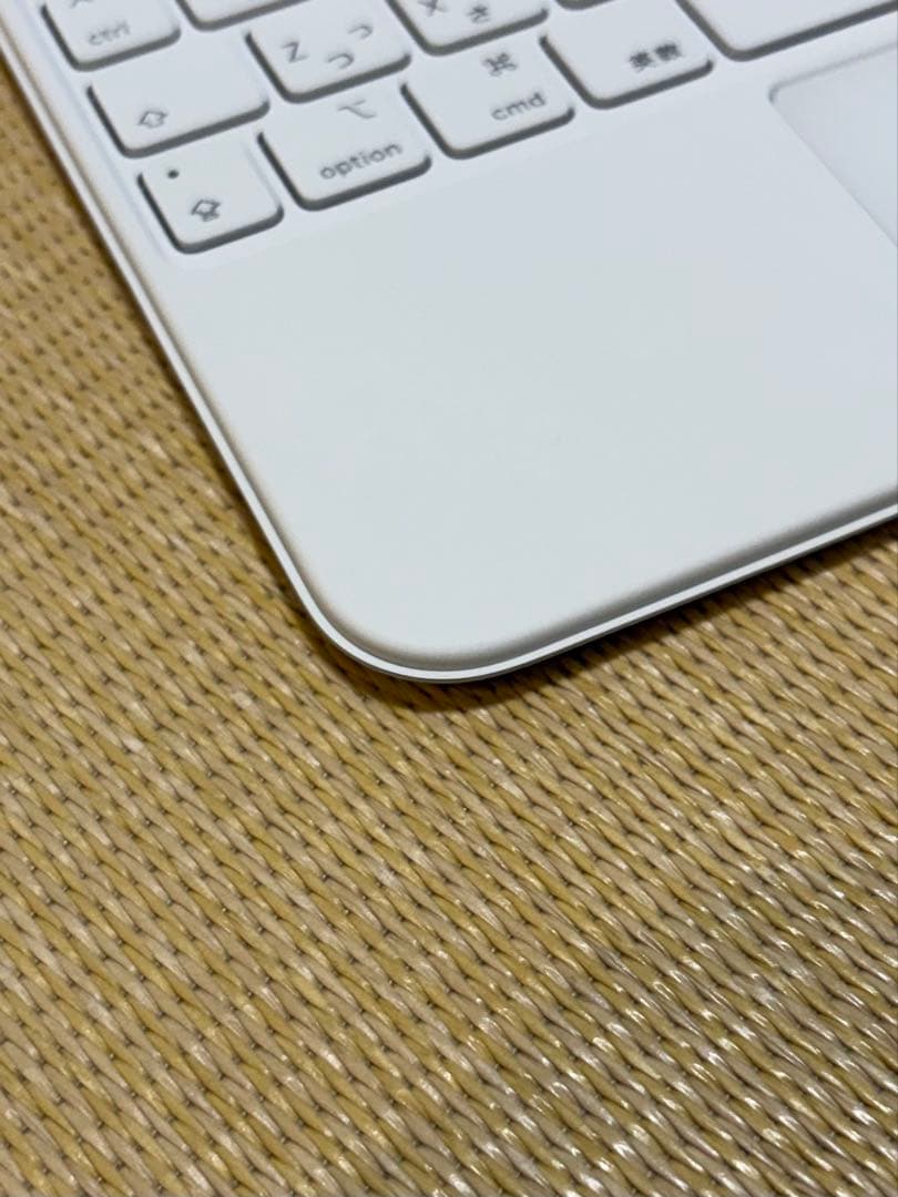 iPad 第10世代 Magic Keyboard Folio 新品近い