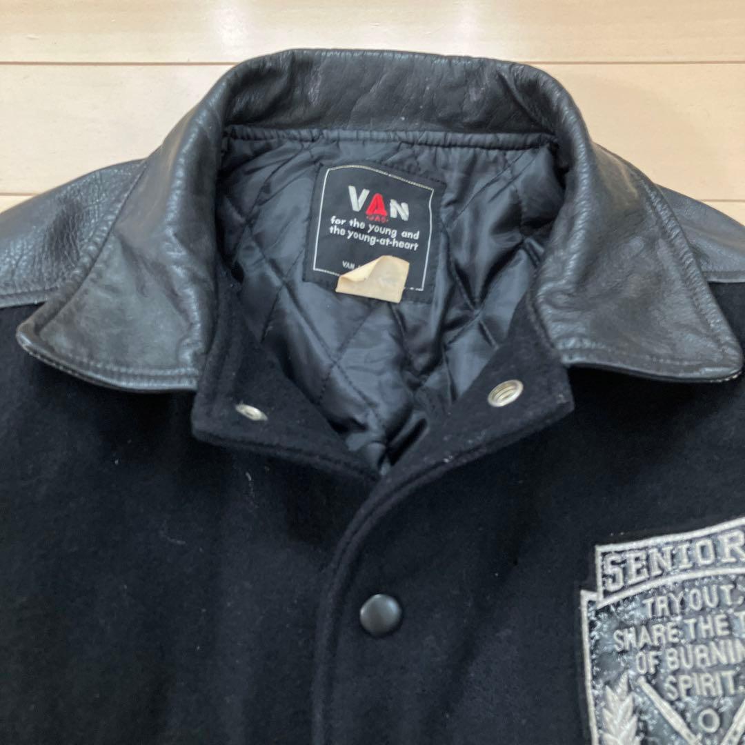 10.31 VAN JAC ヴァンヂャケット スタジャン ブラックBig One