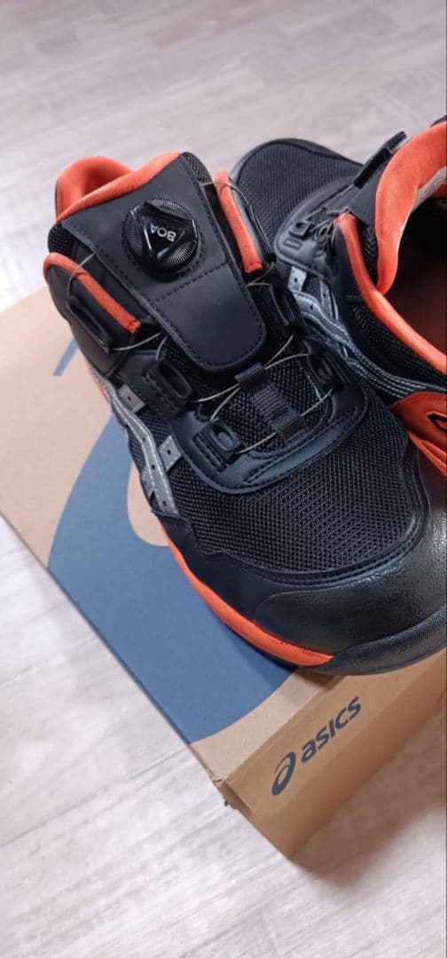 【ほぼ新品】ASICS 安全靴 28.0c m BOAダイヤル式 。