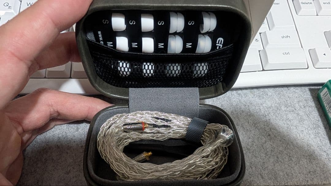 イヤホン EPZ 320