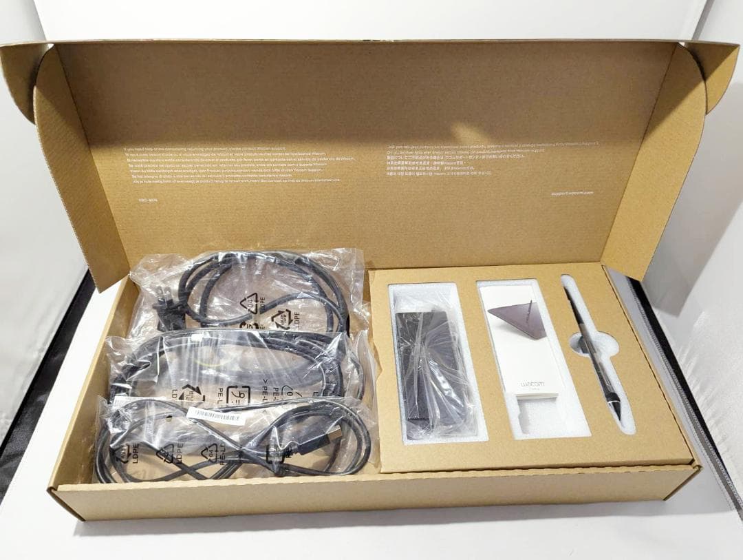 m*m様 【ほぼ未使用】WACOM cintiq22 FHD 動作確認済 フィル