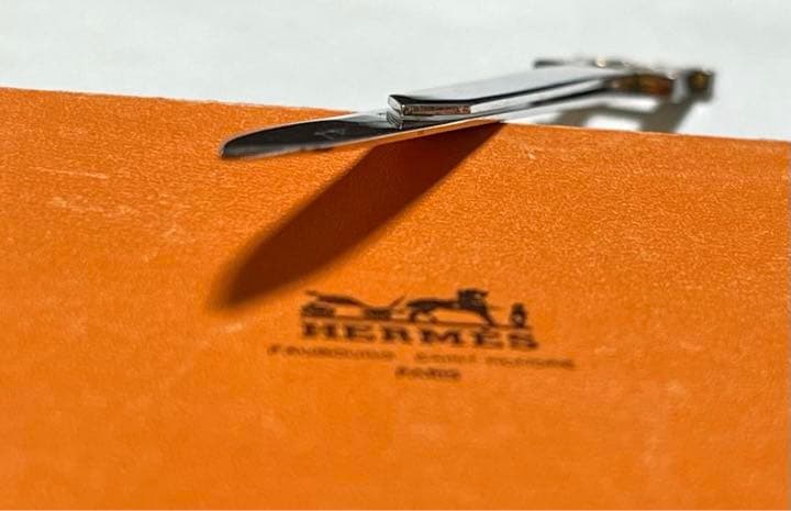 HERMES ペーパーナイフ　『H』に変色？