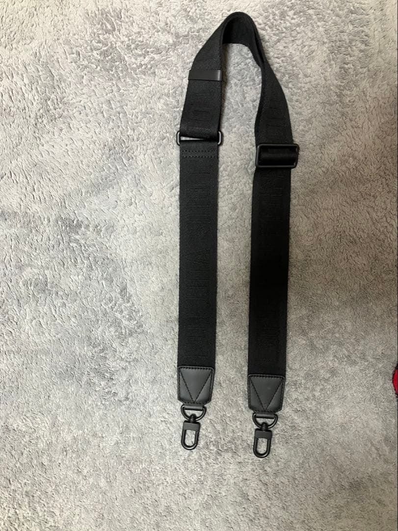 ルイヴィトン】 テイクオフメッセンジャー（本日限定価格