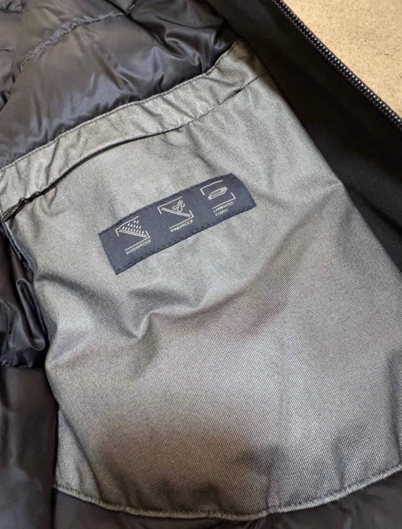 【美品】ヘルノ HERNO ラミナー ゴアテックス フード付きダウンコート50