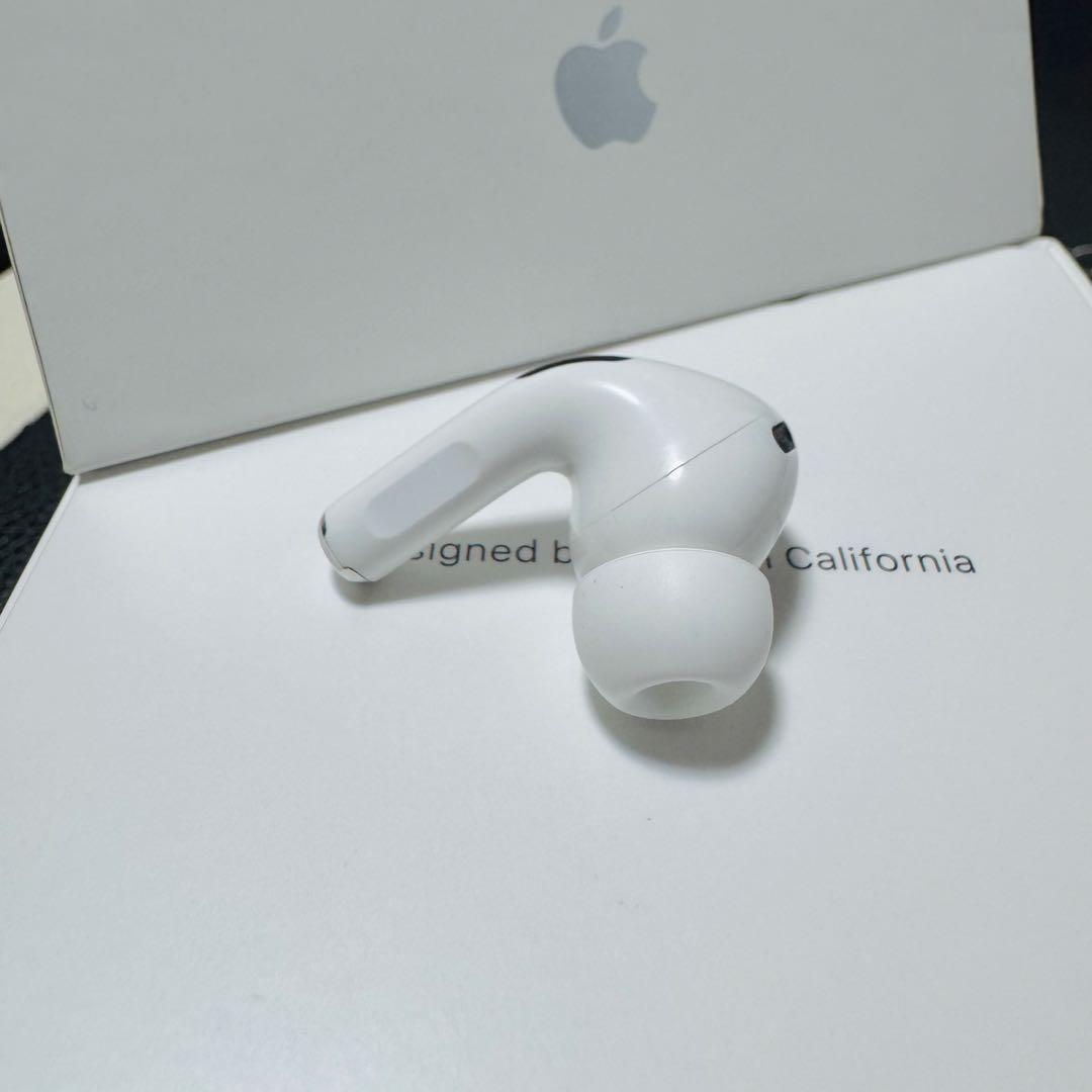 Apple AirPods Pro 第2世代 右耳のみ 67