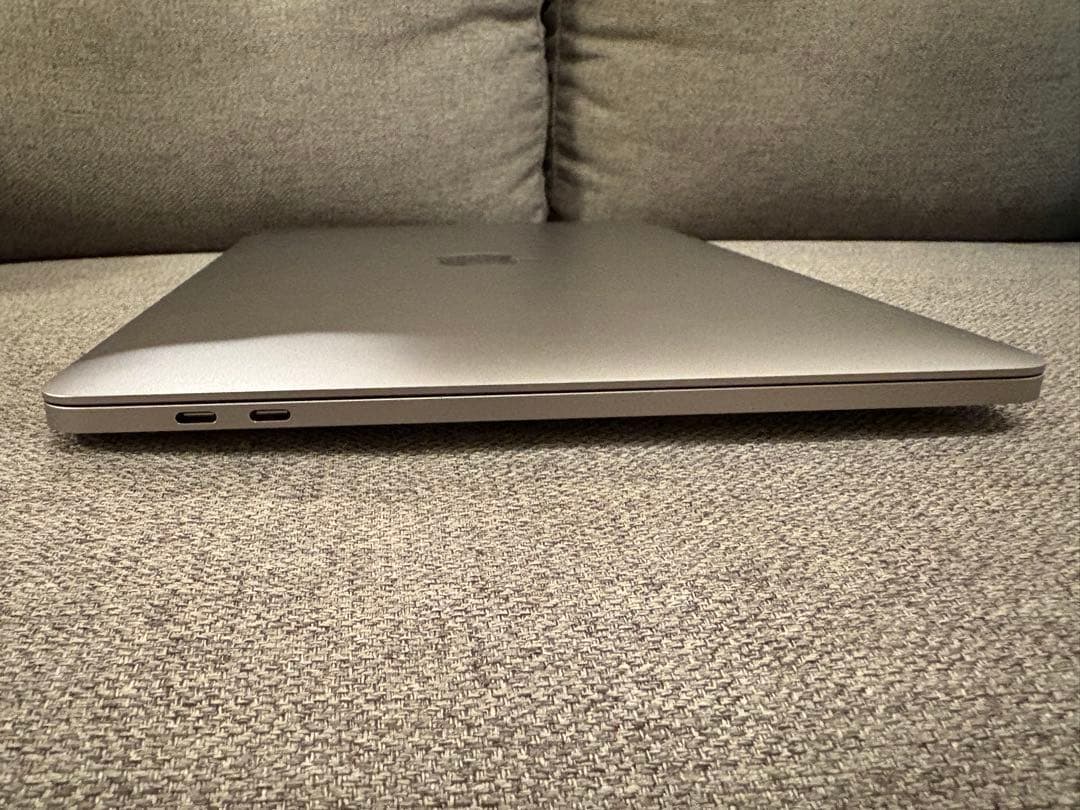 MacBook Pro 13 2019 16GB/256GB バッテリー良好