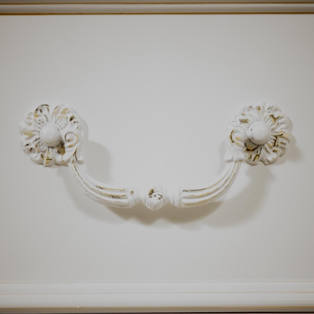 【新品】ハンプトンシリーズ　クラシカルデザインチェスト アウトレット