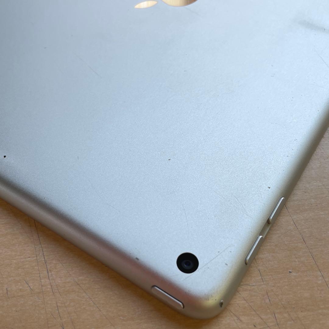 iPad 第6世代　A1893　Wi-Fiモデル　シルバー　32GB #7