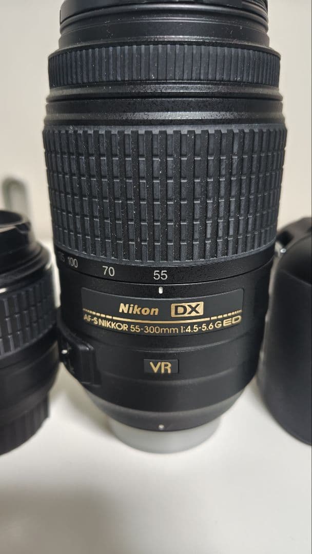 ポ*ト様 【美品】Nikon D5300 ダブルズームキット ブラック