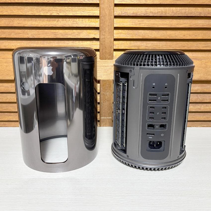 Mac Pro(Late 2013) 2.7GHz・64GB・1TB