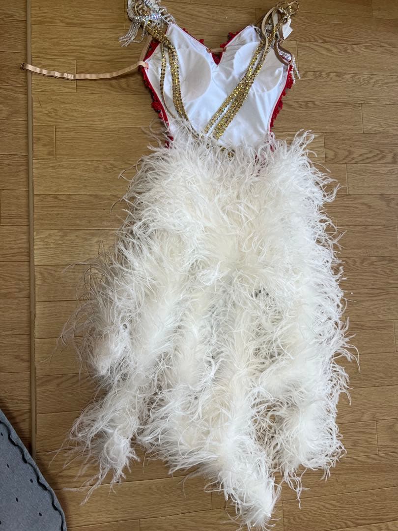 社交ダンス用赤と白のドレス　サイズS~M使用感ありません