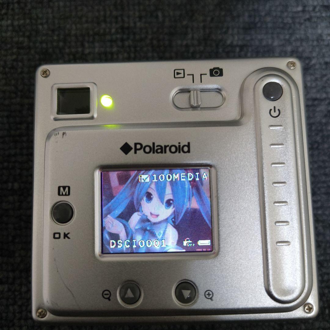 Polaroid コンパクトデジタルカメラ PDC2070 ケース・メモリー付