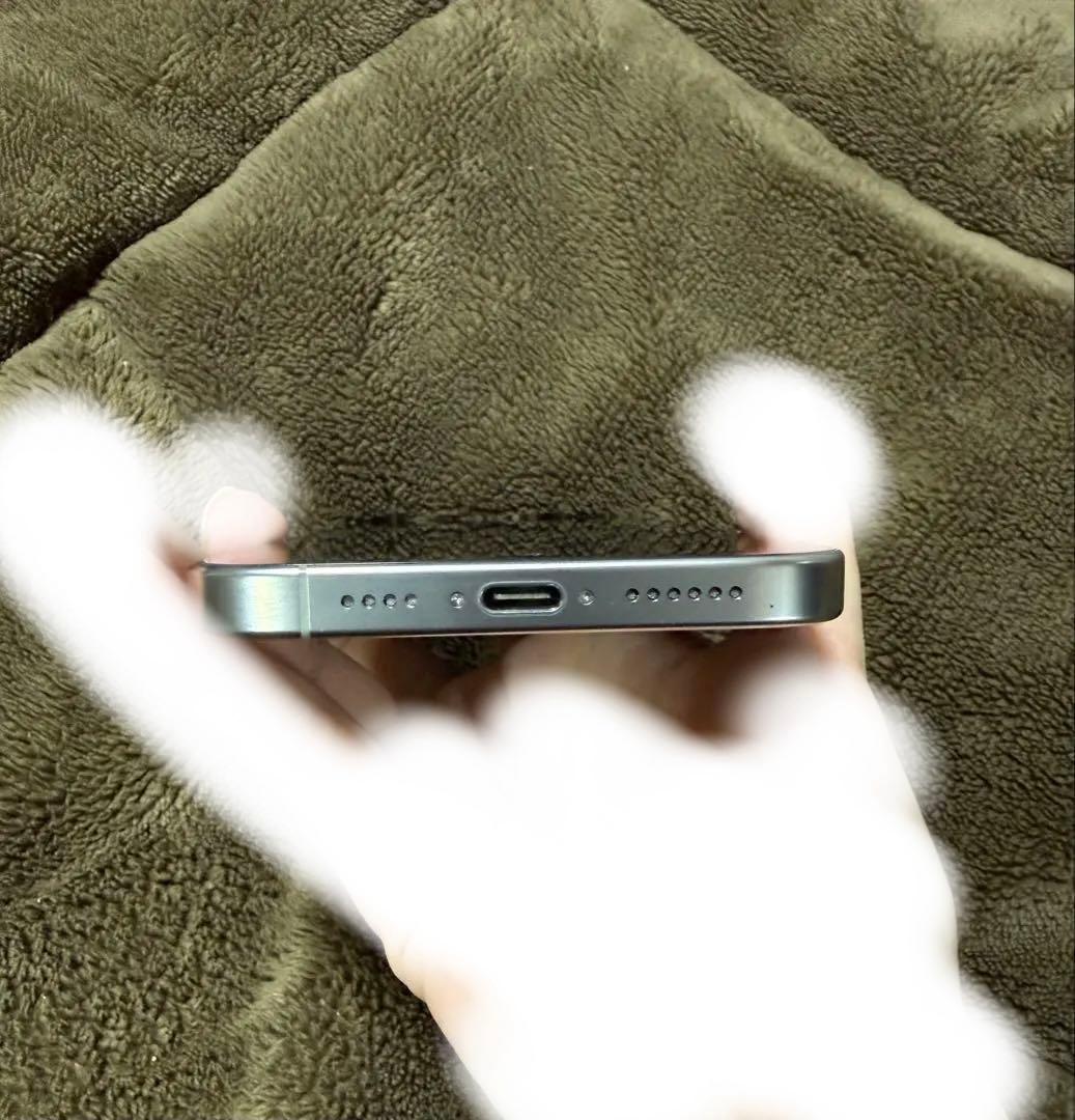 Apple iPhone 16Pro Maxナチュラルチタニウム　本体