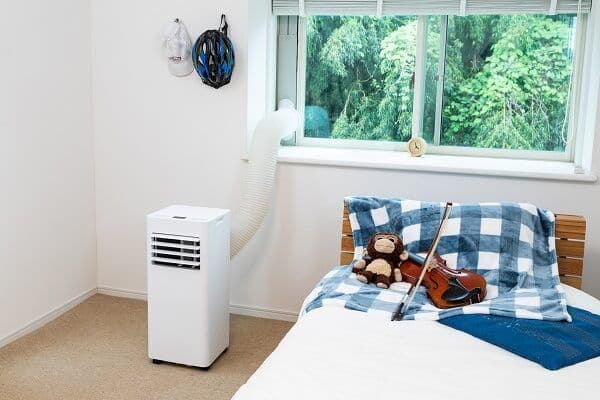 ポータブルエアコン ホワイト リモコン付き　あああ