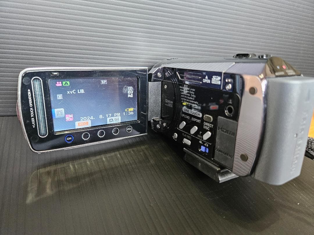 【Victor JVC Everio GZ-HM200】 本体 稼動品