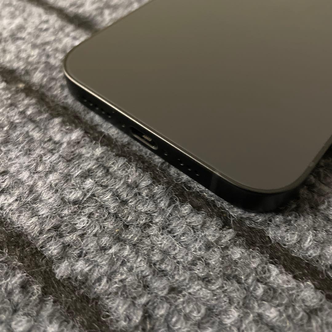 166 Apple iPhone16e 128GB ブラック SIMフリー