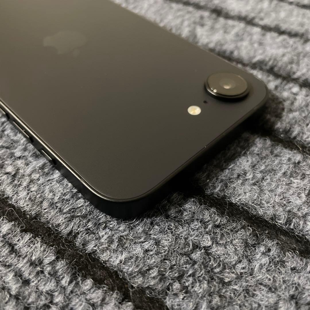 166 Apple iPhone16e 128GB ブラック SIMフリー
