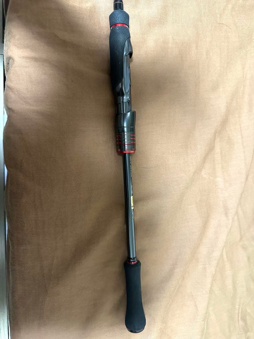 エメラルダス ストイスト rt 84M