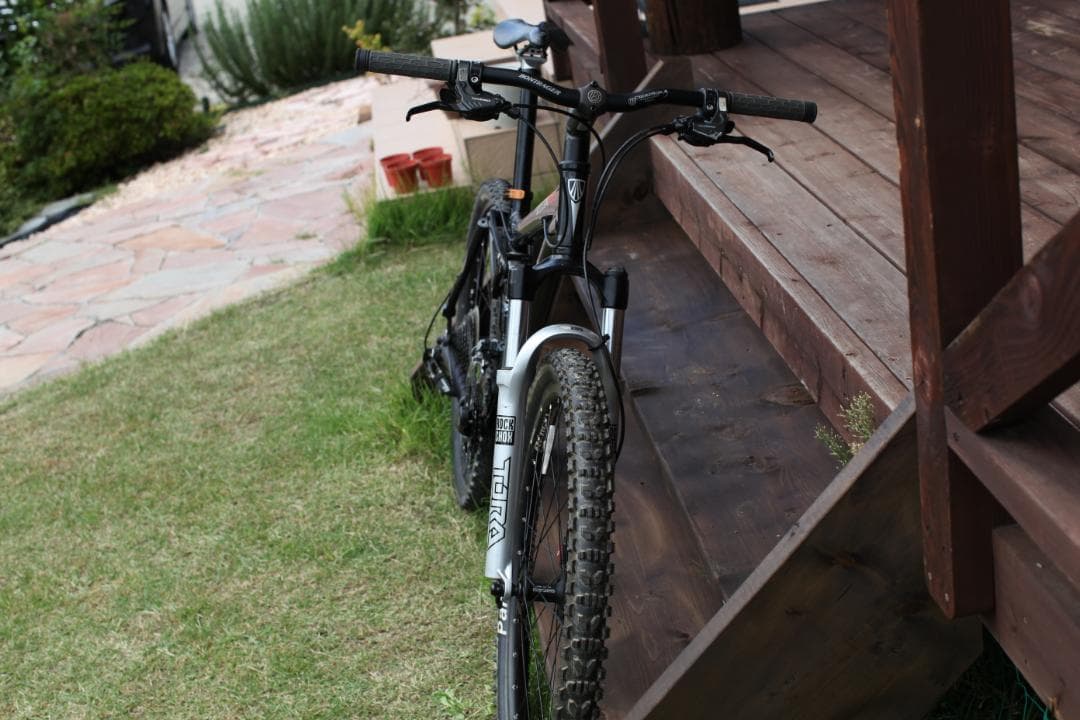 トレック　マウンテンバイク フューエルfuel EX５. ５　自転車