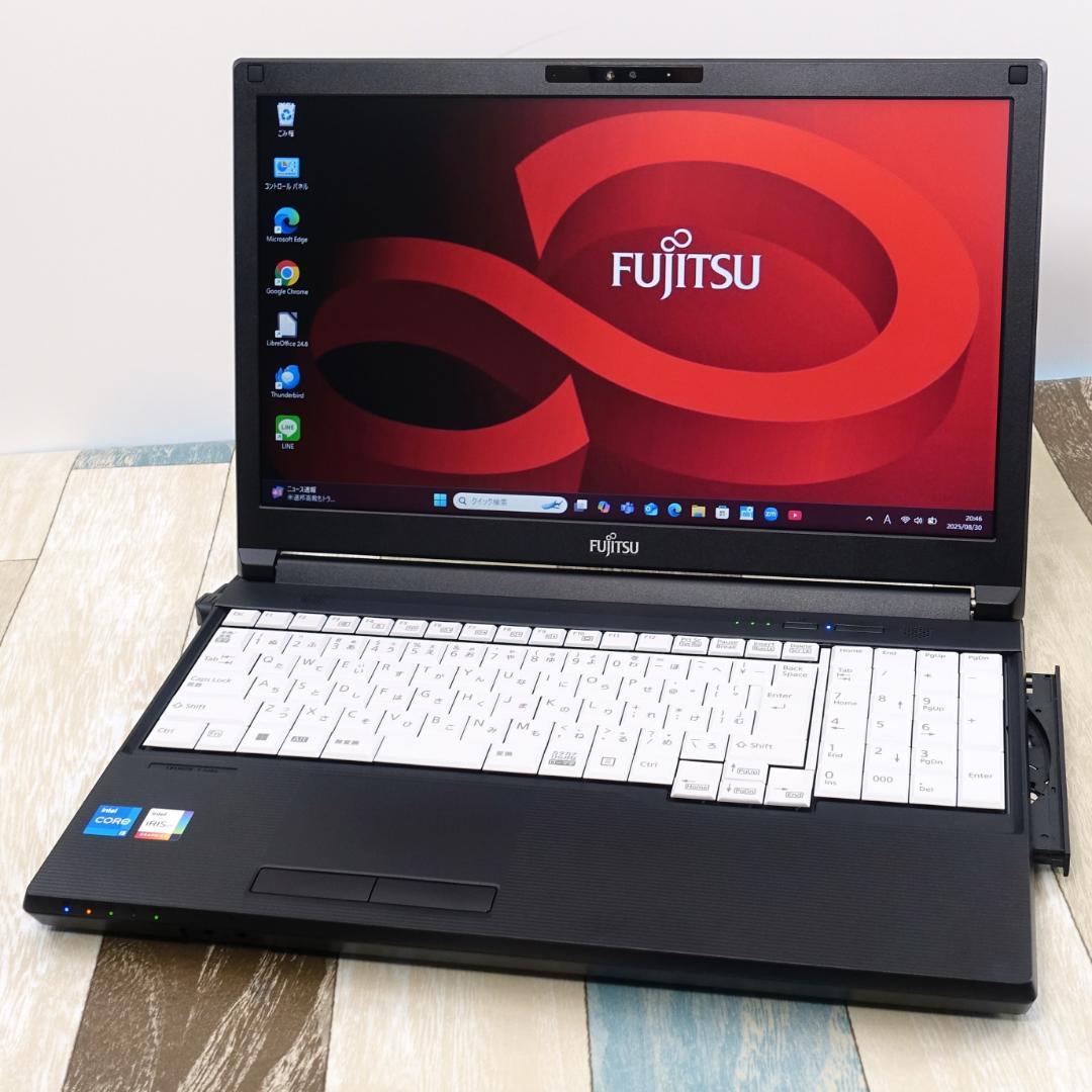 未使用に近い神速の２０２３年製✨１１世代ｉ５に超高速ＳＳＤ＆大容量１６ＧＢメモリ