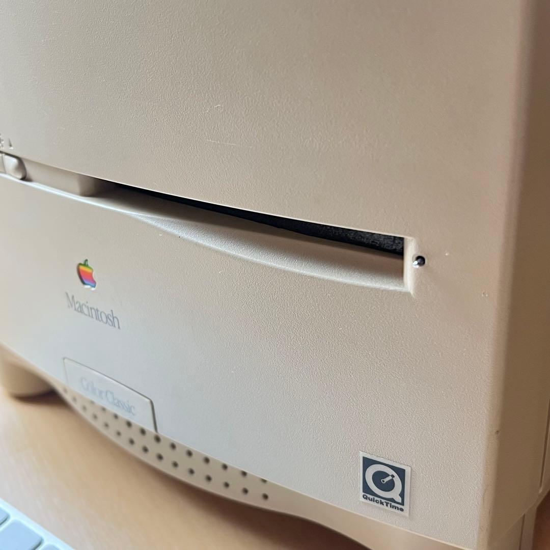 カラクラの筐体にiPadの液晶とHDMIコントローラーを組み込んだもの VESA