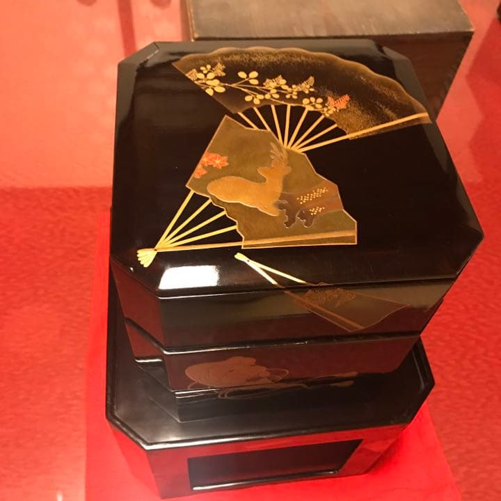 蒔絵 能楽 八角三段重箱 台付き