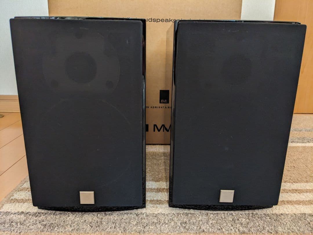 スピーカー・ウーファー DALI MENUET BLACK Made in Denmark