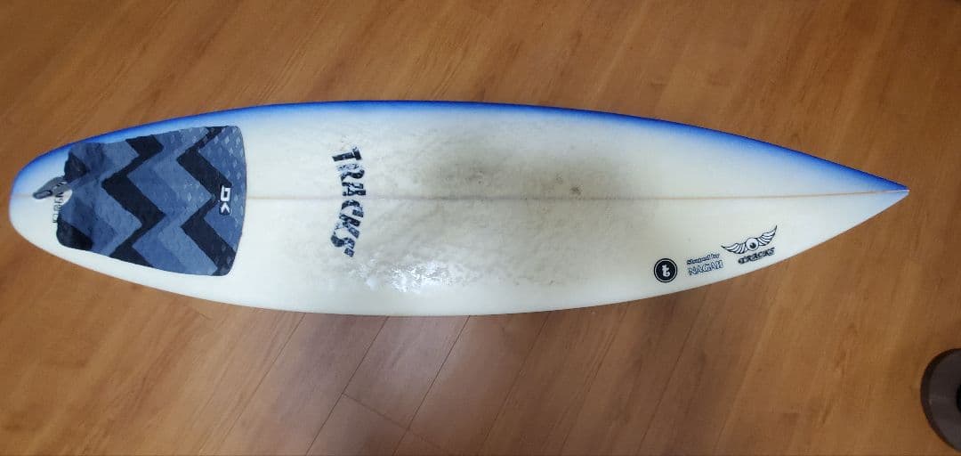 TRACKS サーフボード　180×48×6.2