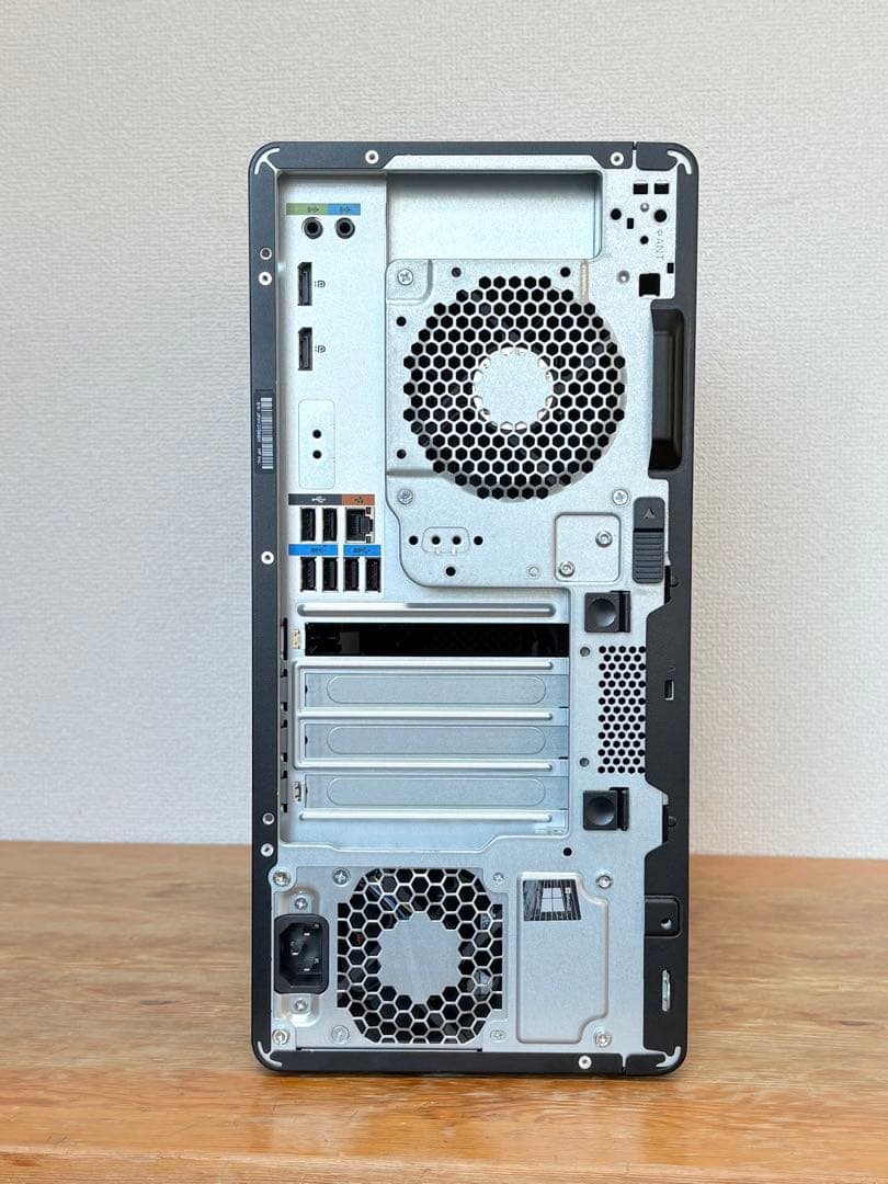 ベアボーン状態のHP Z2 Tower G5 Workstation★125W可