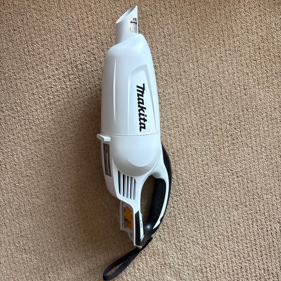makita CL141FDRFW 充電式クリーナー　未使用品