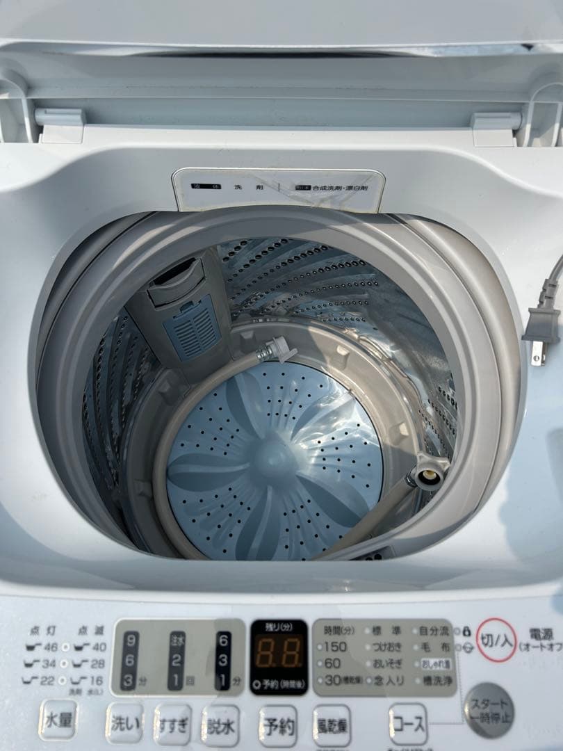 福岡市配送設置無料　22年冷蔵庫、23年洗濯機セット