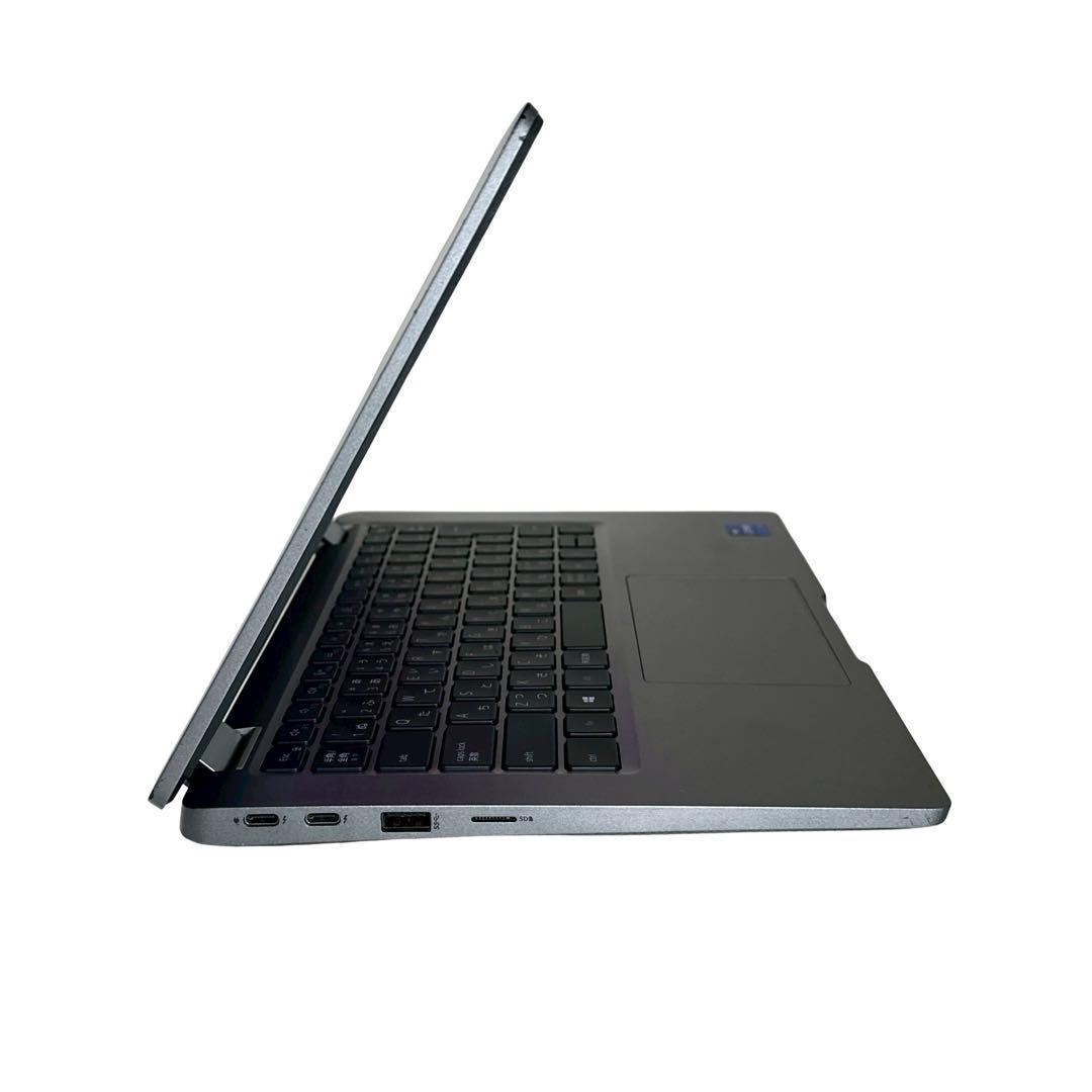 DELL　高性能【i7第11世代★16GB】13.3型／ノートパソコン 694