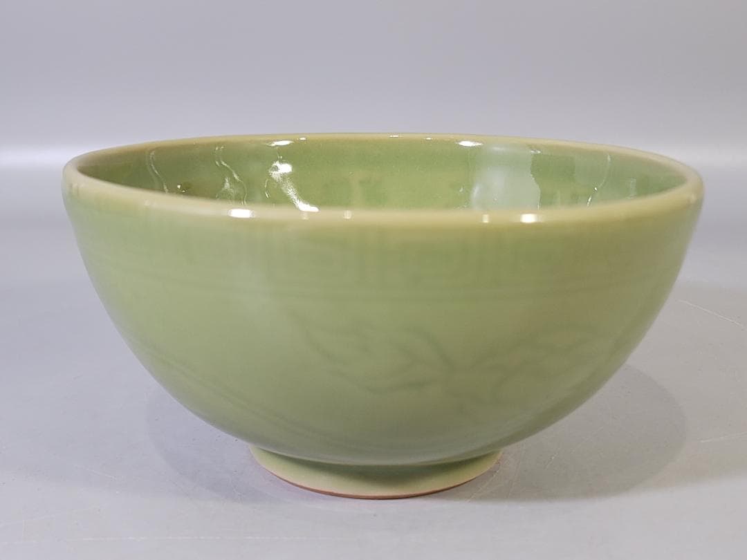 茶道具 中国 青磁 牡丹唐草紋 茶碗 DT778