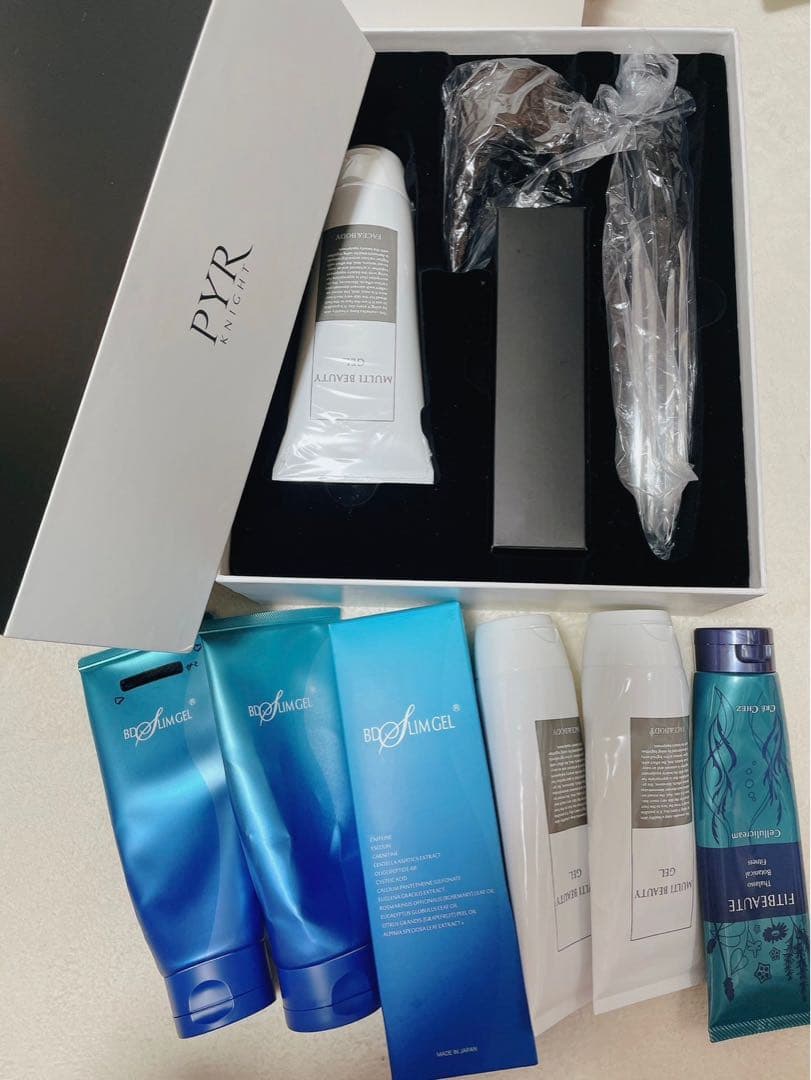 美ボディー　エステ　EMS ラジオ派　パイラナイト　PYR KNIGHT 美顔器