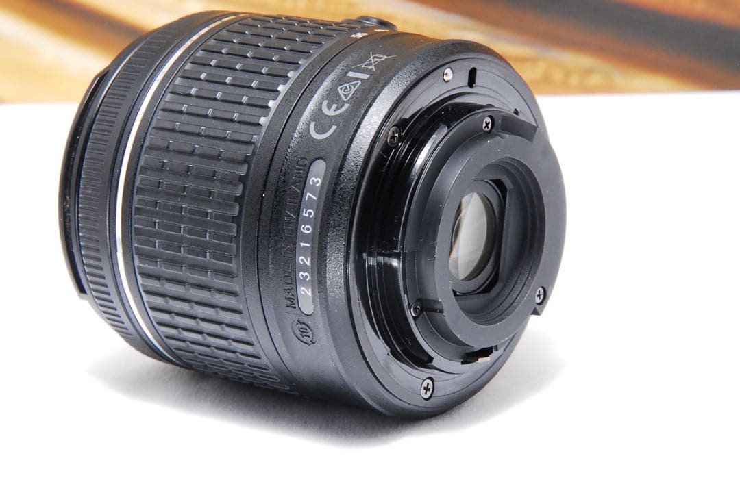 【人気機種】Nikon D5500 バリアングル液晶 タッチパネル Wi-Fi