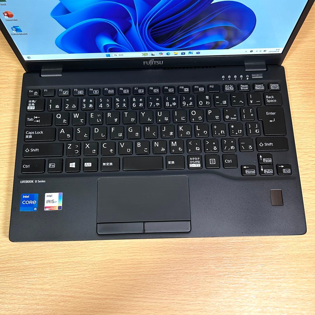 美品 富士通 LIFEBOOK U9311/F i5 256GB Office