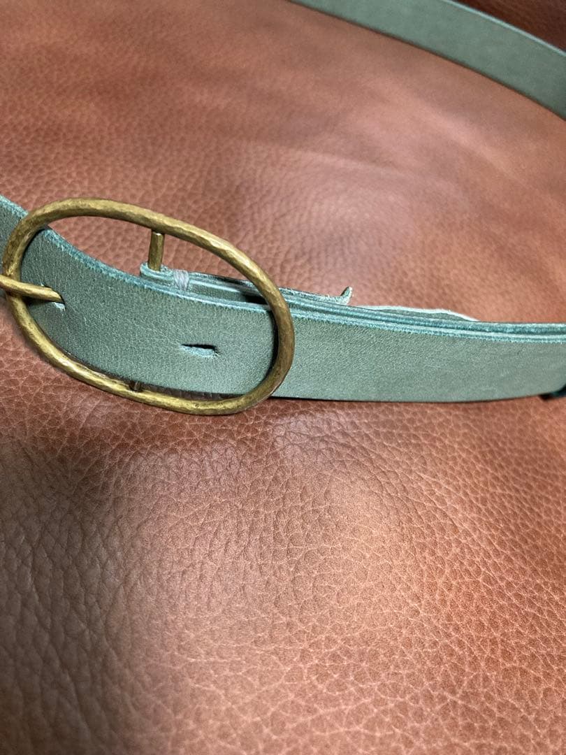 ミナペルホネン　オーバルバックルベルト　smorky green 箱付