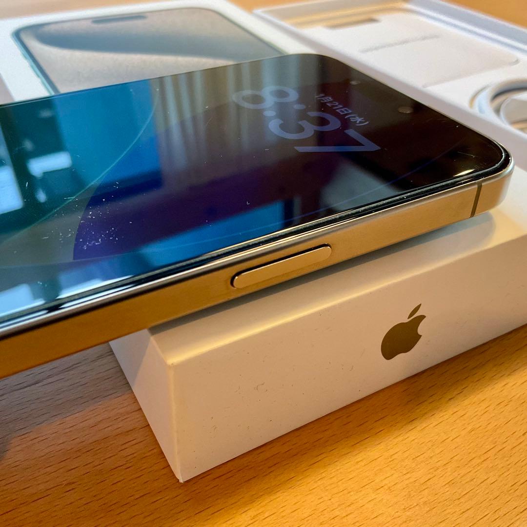 Z*a様 【極美品】iPhone 15 Pro Max 【256GB】