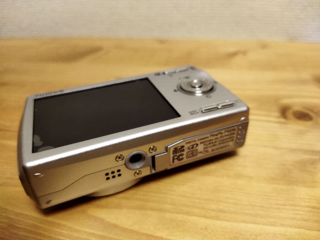 富士フイルム　F100fd
