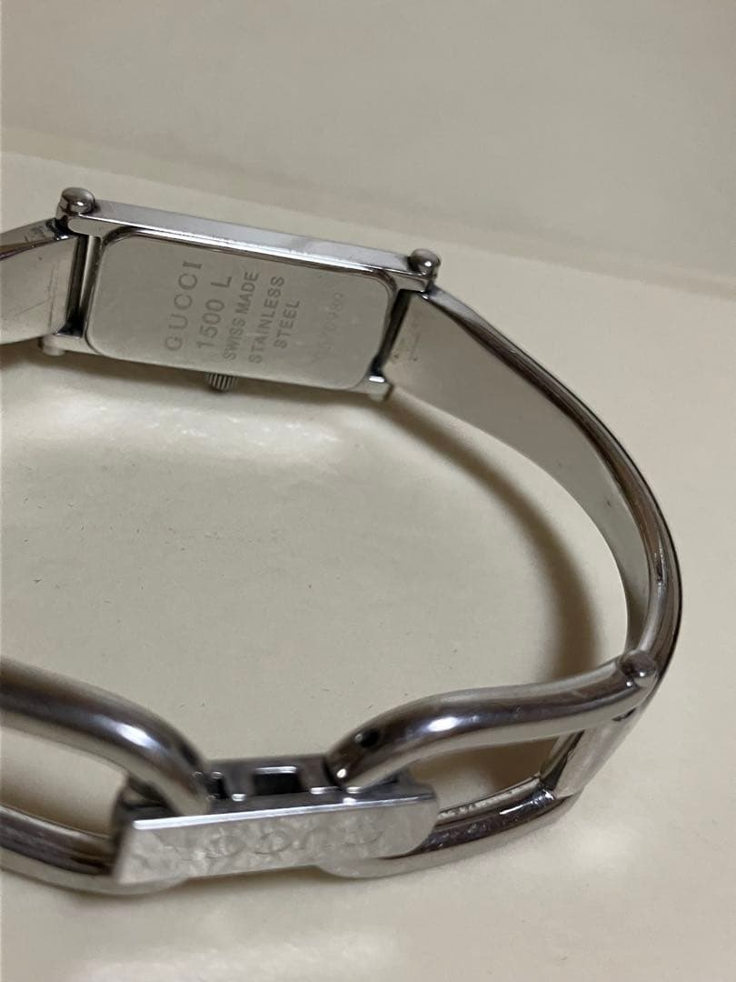 訳あり　電池切れ　グッチ　1500L 時計　シルバー　文字版グレー